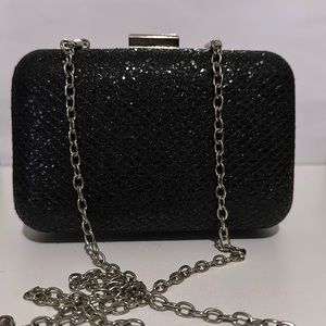 SMALL CHAIN  WALLET CLUTCH